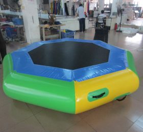 T10-225 Trampolino per parco giochi all'aperto Blocco galleggiante in materiale Pvc Trampolino ad acqua gonfiabile resistente