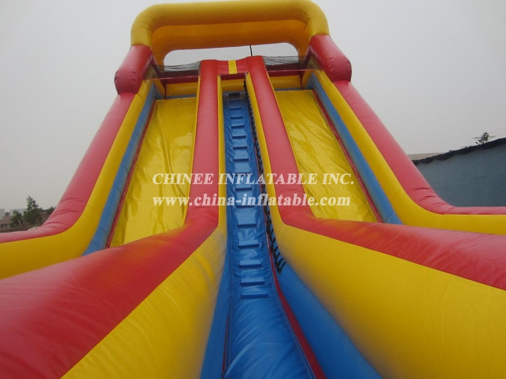 T8-521 Inflatable Slides Classic Giant Slide