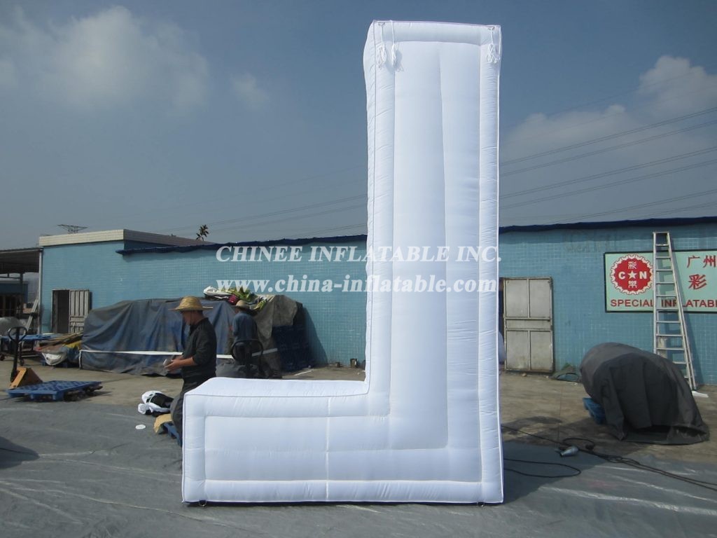 S4-290 W Shape Advertising Inflatable