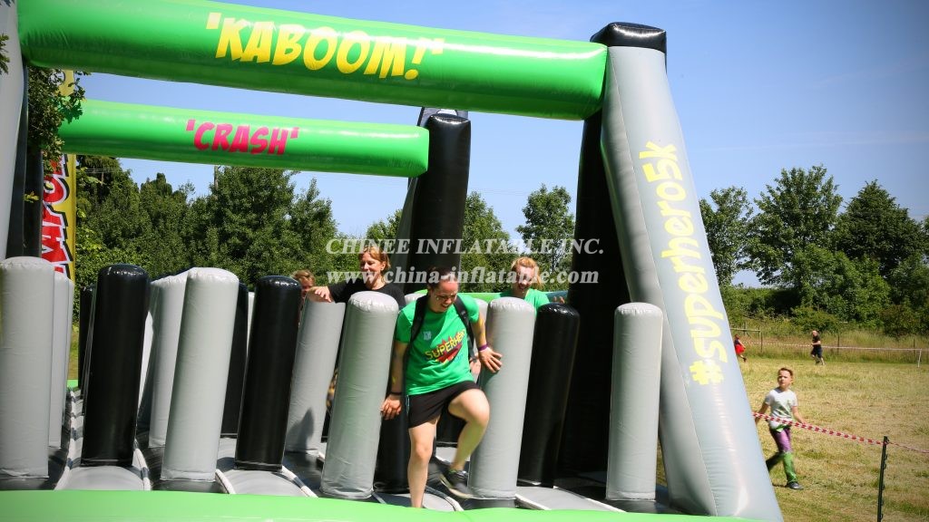 CR1-005 Superhero Challenge Fun 5K Challenge With 10 Giant Inflatable Obstacles