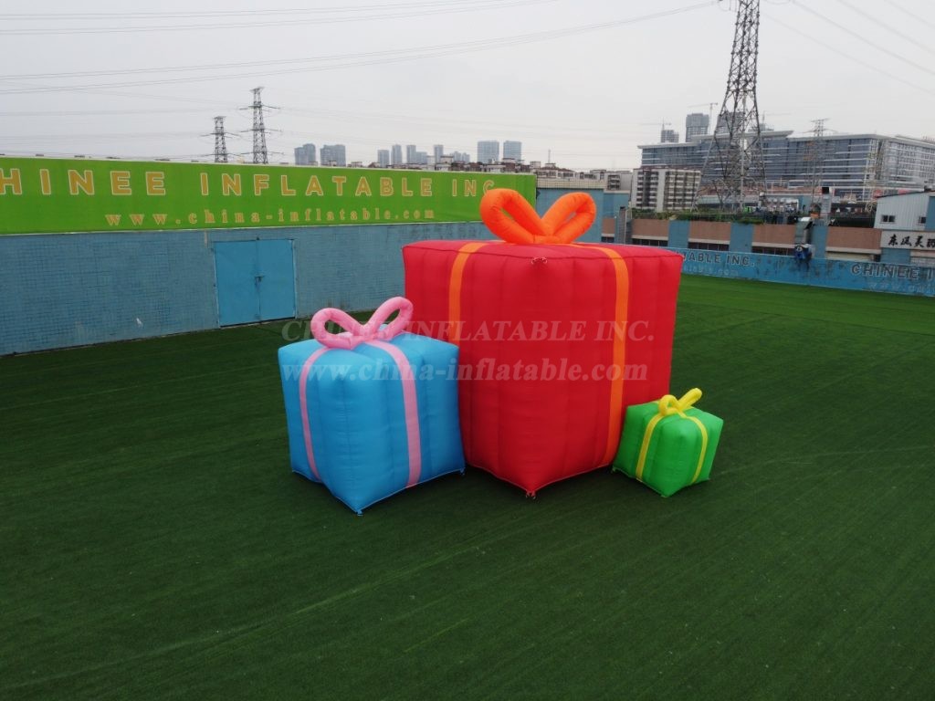 C1-184 Christmas Inflatables Colorful Gifts