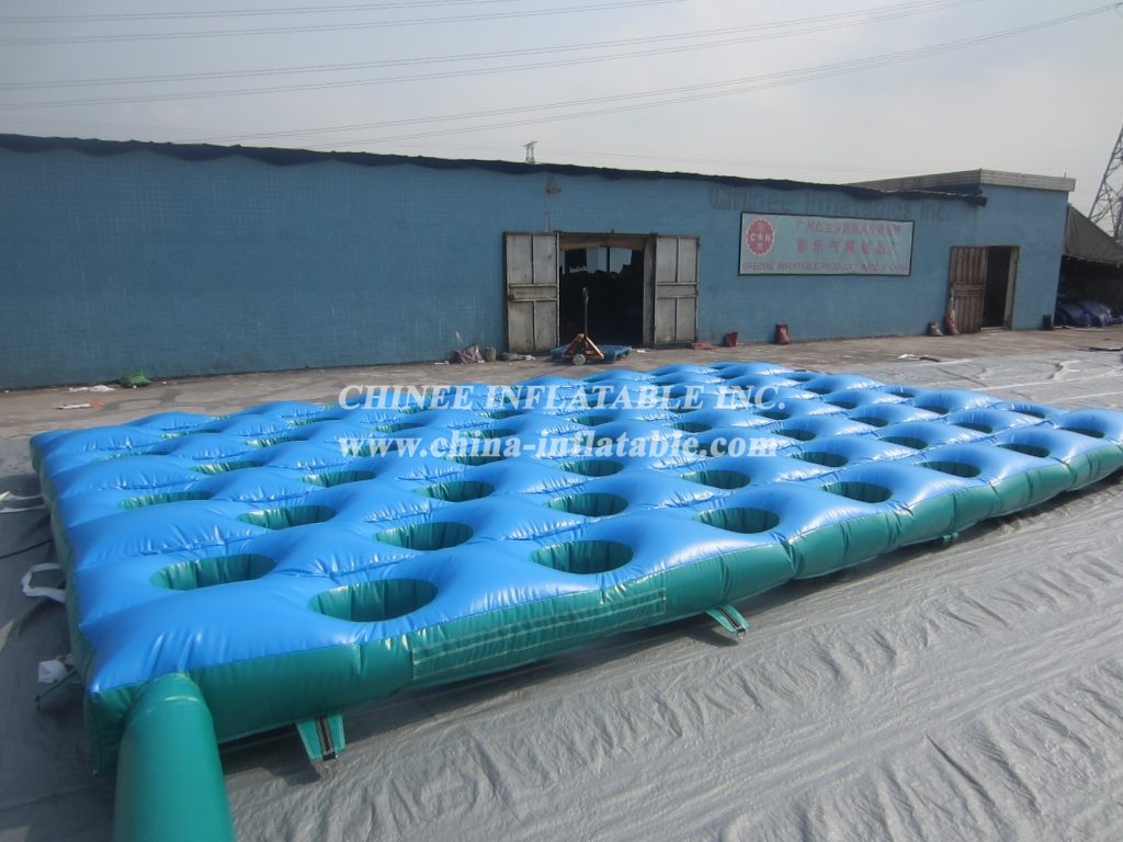 T11-1335 Inflatable Twister